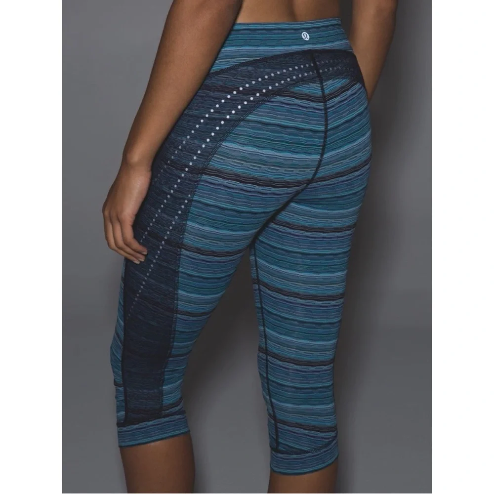 Lululemon Stop At Nothing Crop Space Dye Twist Naval Blue Peacock Blue 4